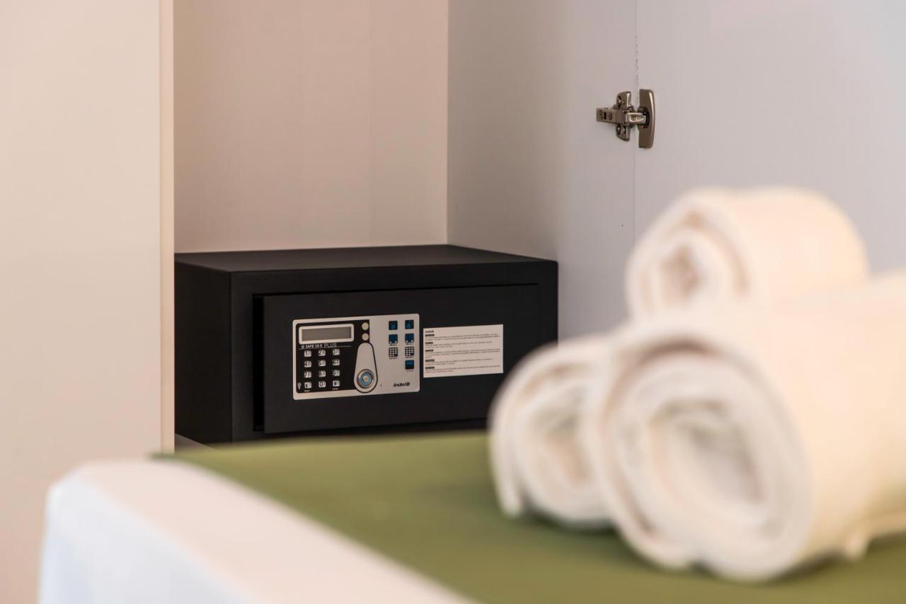 Metropolitan Rooms Кальяри Экстерьер фото